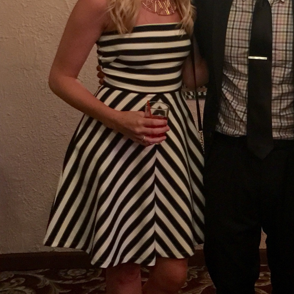Navy/White Striped strapless dress